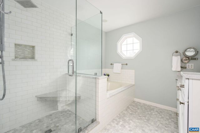 1156 FOXVALE LN, Charlottesville, VA 22902