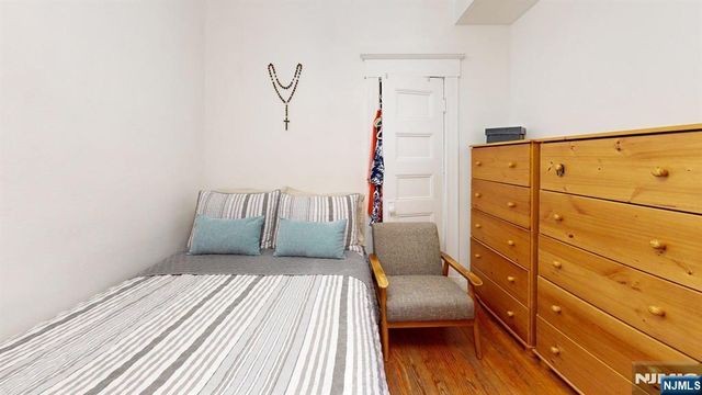 167 Valley Brook Avenue, Lyndhurst, NJ 07071