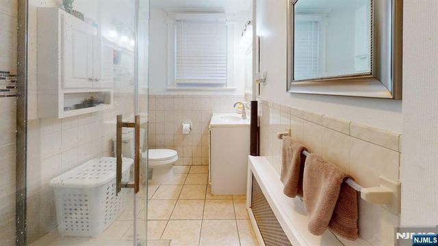 167 Valley Brook Avenue, Lyndhurst, NJ 07071