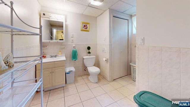 167 Valley Brook Avenue, Lyndhurst, NJ 07071