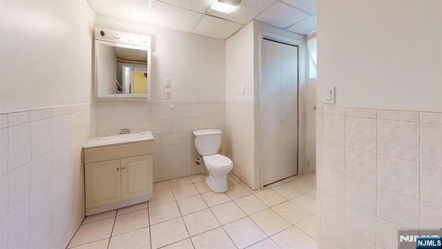 167 Valley Brook Avenue, Lyndhurst, NJ 07071