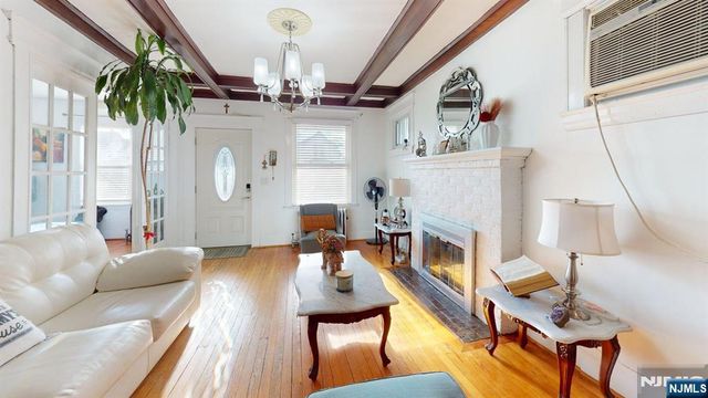 167 Valley Brook Avenue, Lyndhurst, NJ 07071