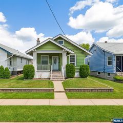 167 Valley Brook Avenue, Lyndhurst, NJ 07071