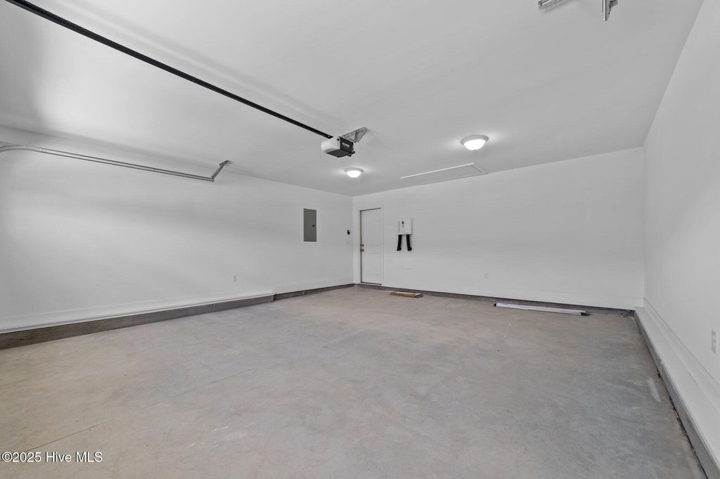 Image 29 of property listing at 92 Hampton Way, Snow Hill, NC 28580