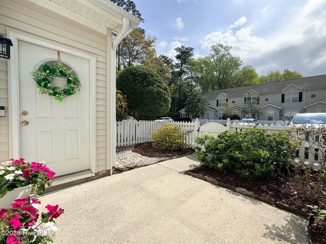 5813 Wrightsville Avenue Apt 172, Wilmington, NC 28403