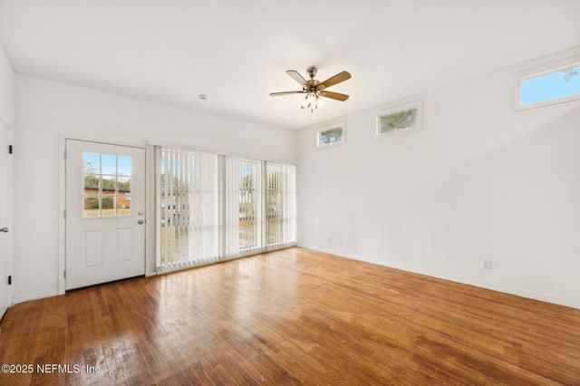 6227 SPRINKLE Drive N, Jacksonville, FL 32211