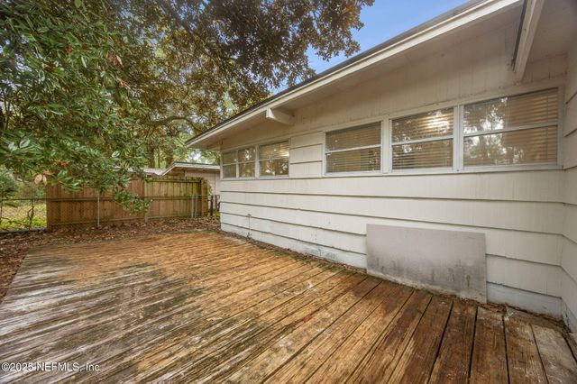 6227 SPRINKLE Drive N, Jacksonville, FL 32211