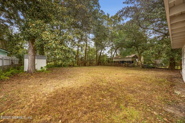 6227 SPRINKLE Drive N, Jacksonville, FL 32211