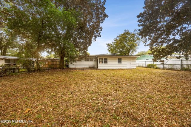 6227 SPRINKLE Drive N, Jacksonville, FL 32211