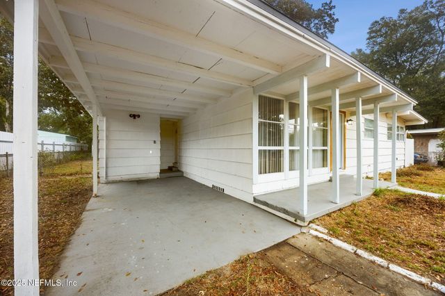 6227 SPRINKLE Drive N, Jacksonville, FL 32211