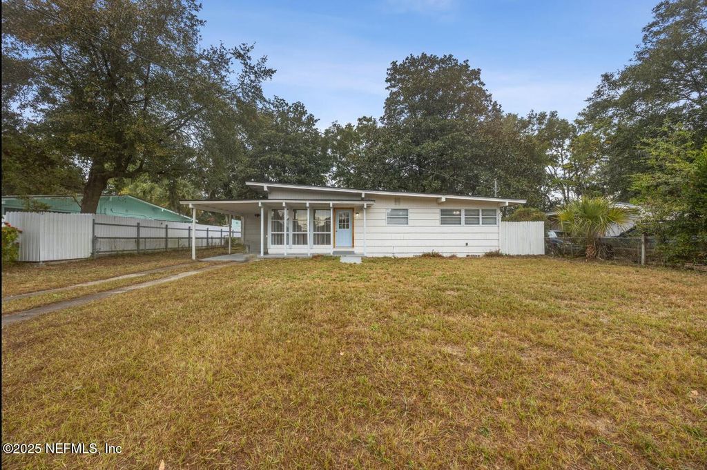 6227 SPRINKLE Drive N, Jacksonville, FL 32211