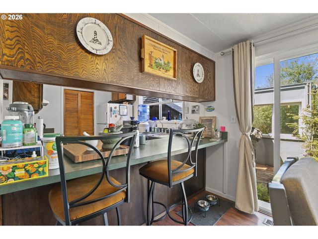 87615 20TH St, Bandon, OR 97411