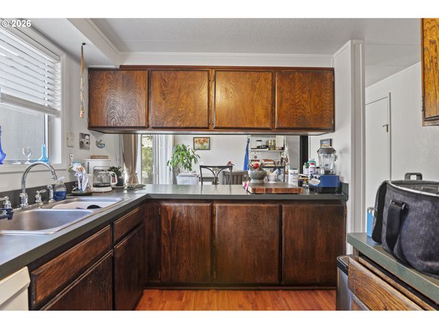 87615 20TH St, Bandon, OR 97411