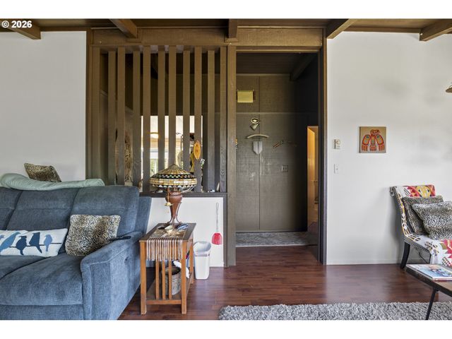 87615 20TH St, Bandon, OR 97411