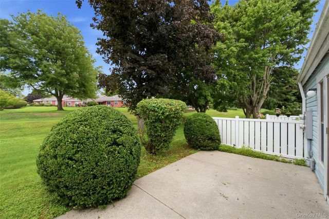 1006 Cabot Path, Saint James, NY 11780