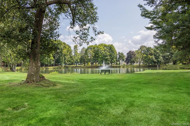 1006 Cabot Path, Saint James, NY 11780