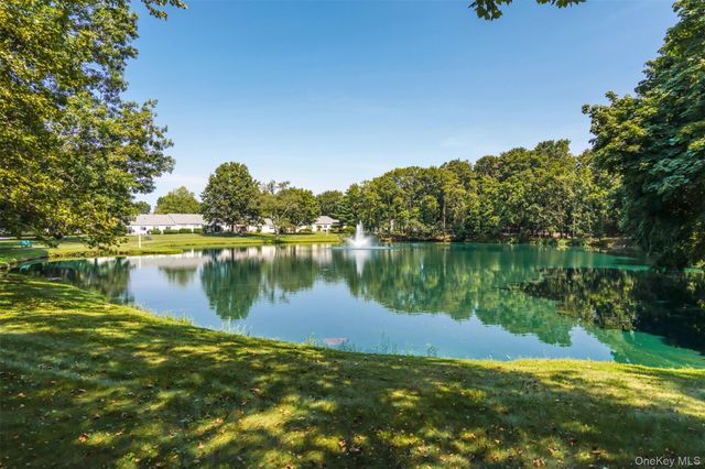1006 Cabot Path, Saint James, NY 11780