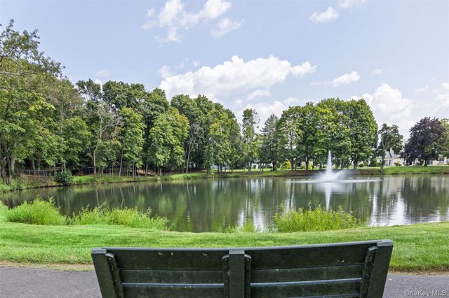 1006 Cabot Path, Saint James, NY 11780