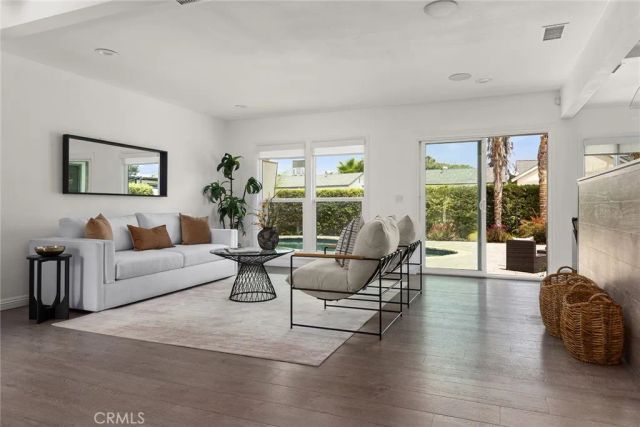 15809 Kingsbury Street, Granada Hills, CA 91344