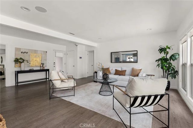 15809 Kingsbury Street, Granada Hills, CA 91344