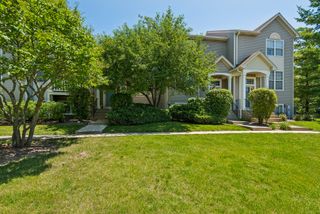 1584 Shire Court, Gurnee, IL 60031