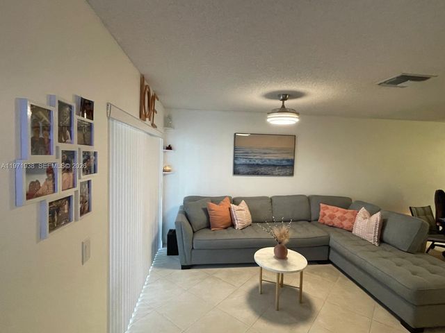 10803 Cypress Glen Dr 10803, Coral Springs, FL 33071