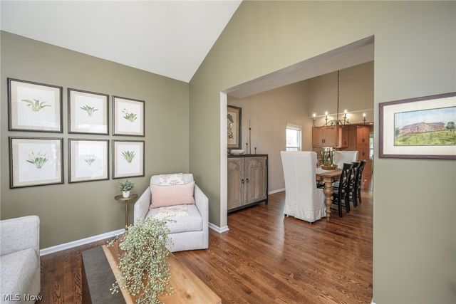 448 E Reserve Drive, Cuyahoga Falls, OH 44223