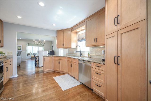 448 E Reserve Drive, Cuyahoga Falls, OH 44223