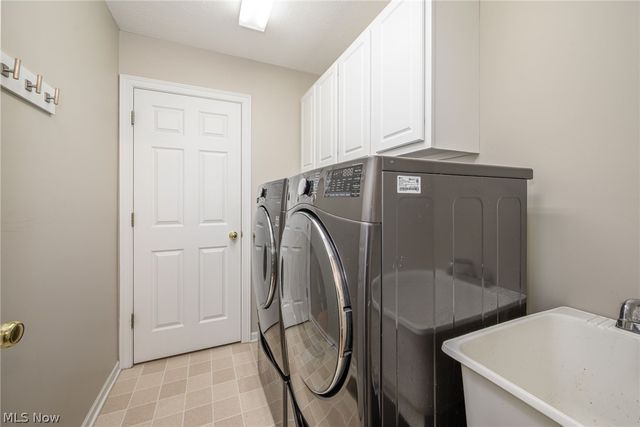 448 E Reserve Drive, Cuyahoga Falls, OH 44223