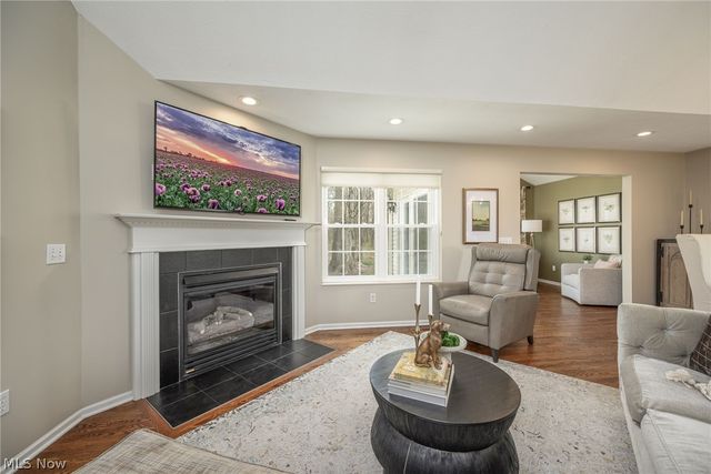 448 E Reserve Drive, Cuyahoga Falls, OH 44223
