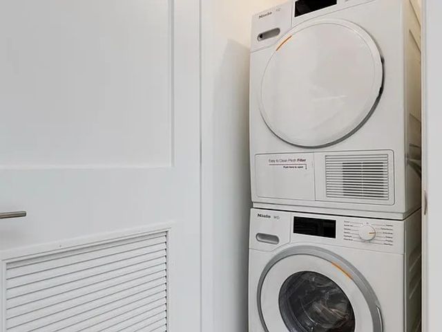 3208 N Southport Avenue 307, Chicago, IL 60657