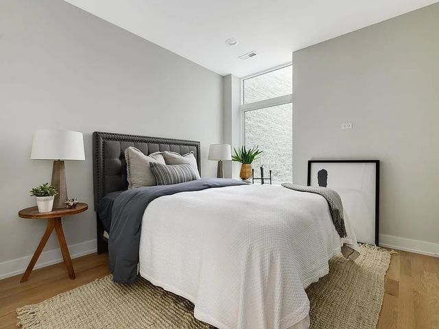 3208 N Southport Avenue 307, Chicago, IL 60657