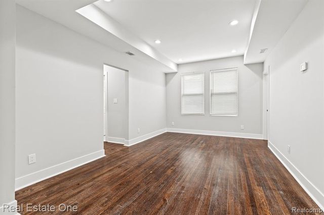 2282 Belvidere Unit 102 Street, Detroit, MI 48214