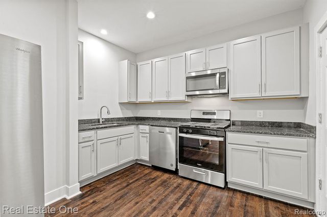 2282 Belvidere Unit 102 Street, Detroit, MI 48214