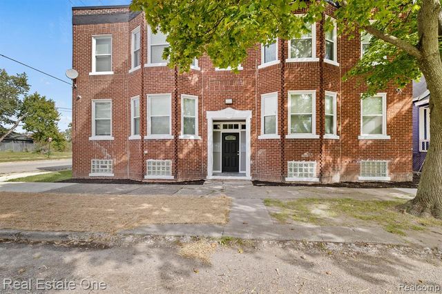 2282 Belvidere Unit 102 Street, Detroit, MI 48214