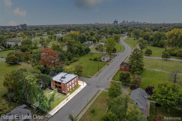 2282 Belvidere Unit 102 Street, Detroit, MI 48214