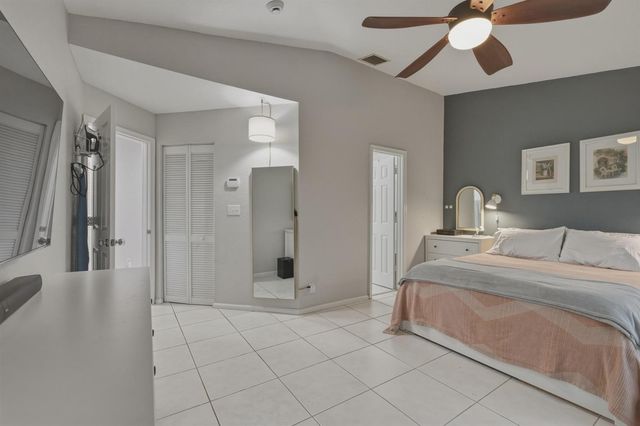 8976 NW 38th Drive, Coral Springs, FL 33065