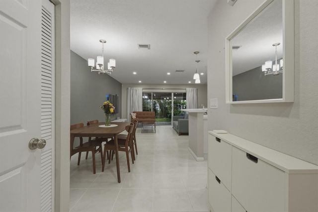 8976 NW 38th Drive, Coral Springs, FL 33065