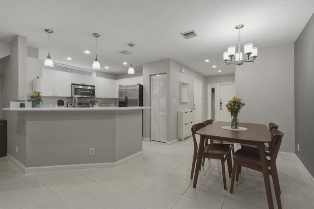 8976 NW 38th Drive, Coral Springs, FL 33065