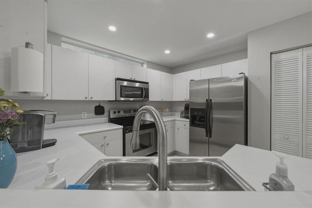 8976 NW 38th Drive, Coral Springs, FL 33065