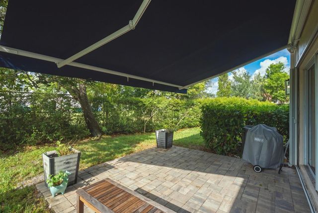 8976 NW 38th Drive, Coral Springs, FL 33065