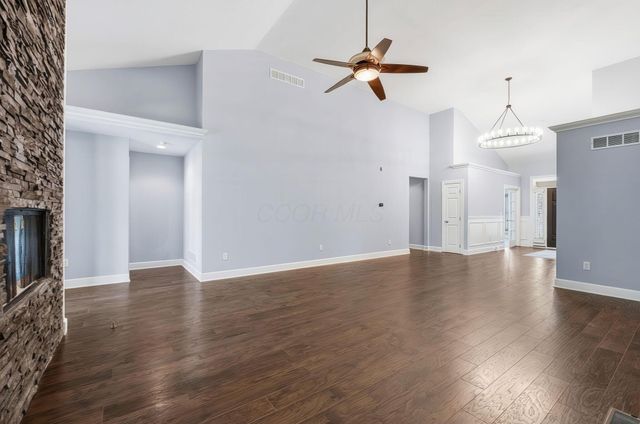 405 Connors Grove, Columbus, OH 43213