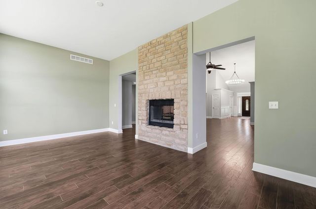 405 Connors Grove, Columbus, OH 43213