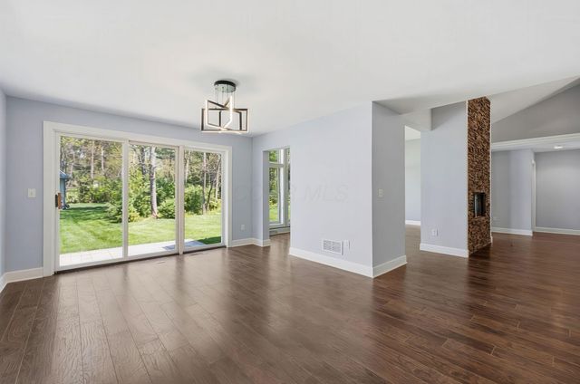 405 Connors Grove, Columbus, OH 43213