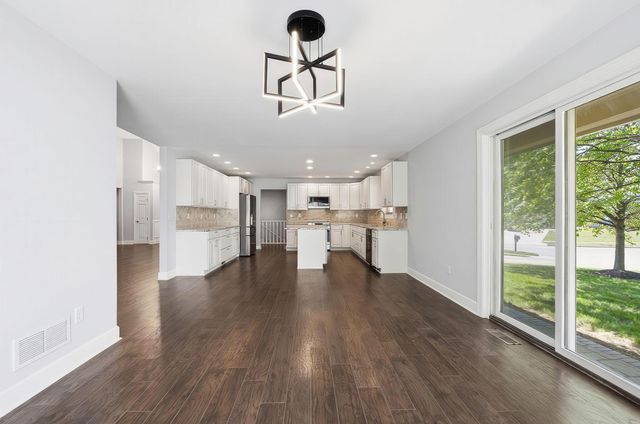 405 Connors Grove, Columbus, OH 43213