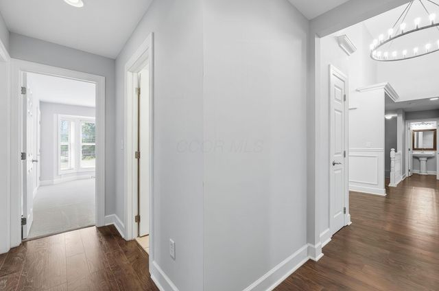 405 Connors Grove, Columbus, OH 43213