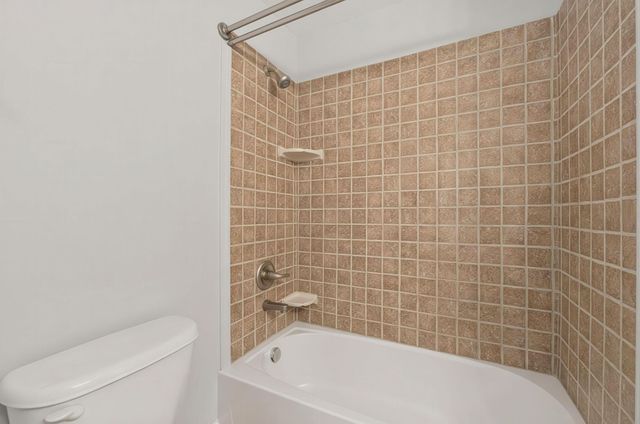 405 Connors Grove, Columbus, OH 43213