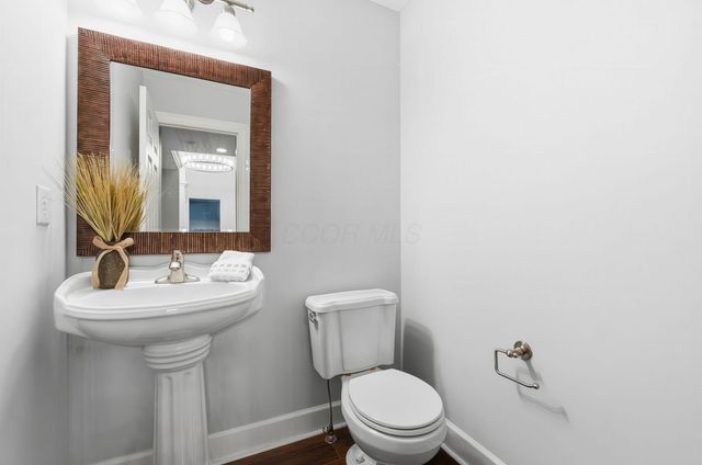 405 Connors Grove, Columbus, OH 43213