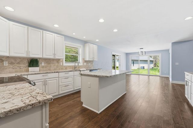 405 Connors Grove, Columbus, OH 43213