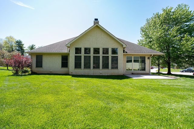 405 Connors Grove, Columbus, OH 43213